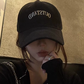 围巾;成人帽;线毯