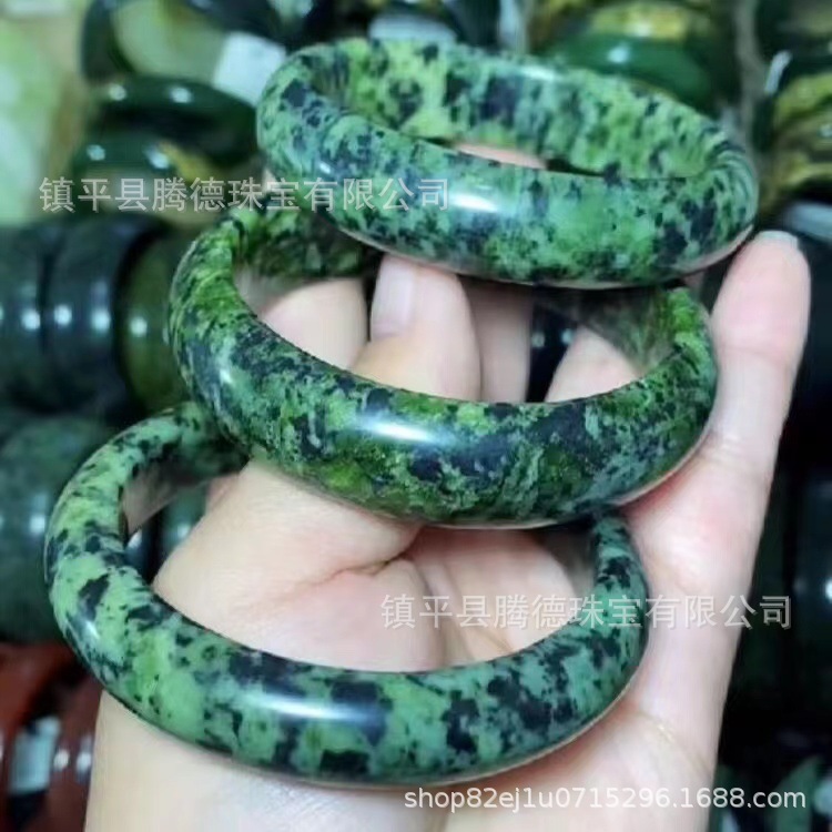 批发西藏药王石圆条手镯强磁墨绿玉叮当镯蛇纹石手环养生玉镯镯子-阿里巴巴