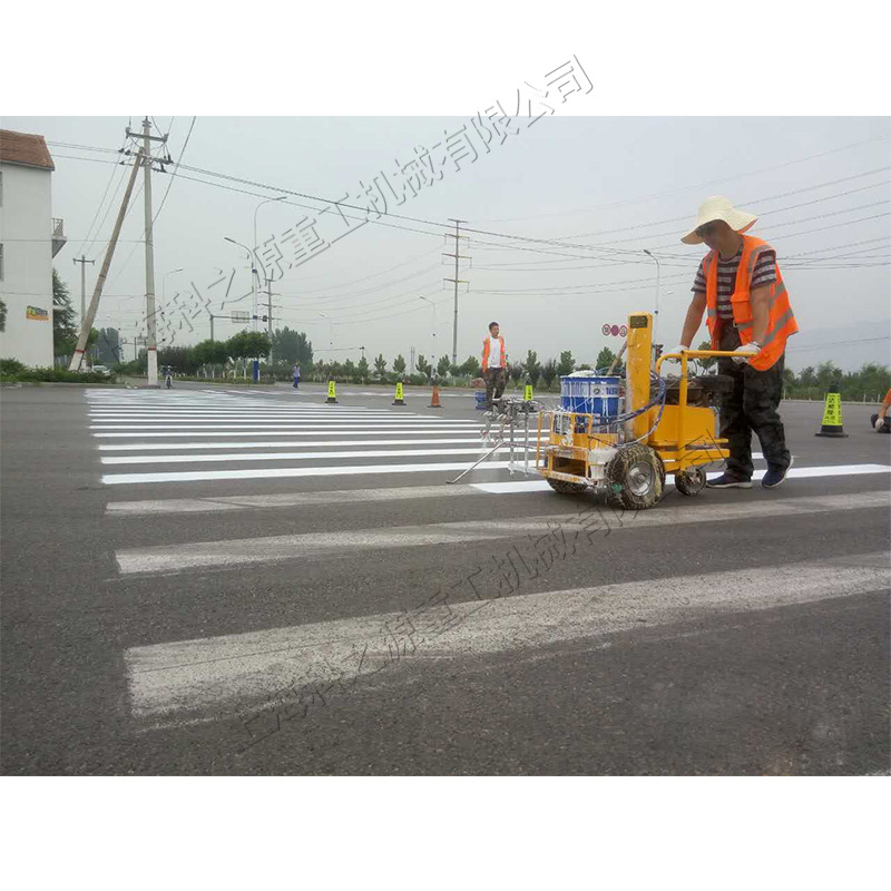 电动混凝土整平机  便携式护坡用路面摊铺机  手拉式滚平机供应