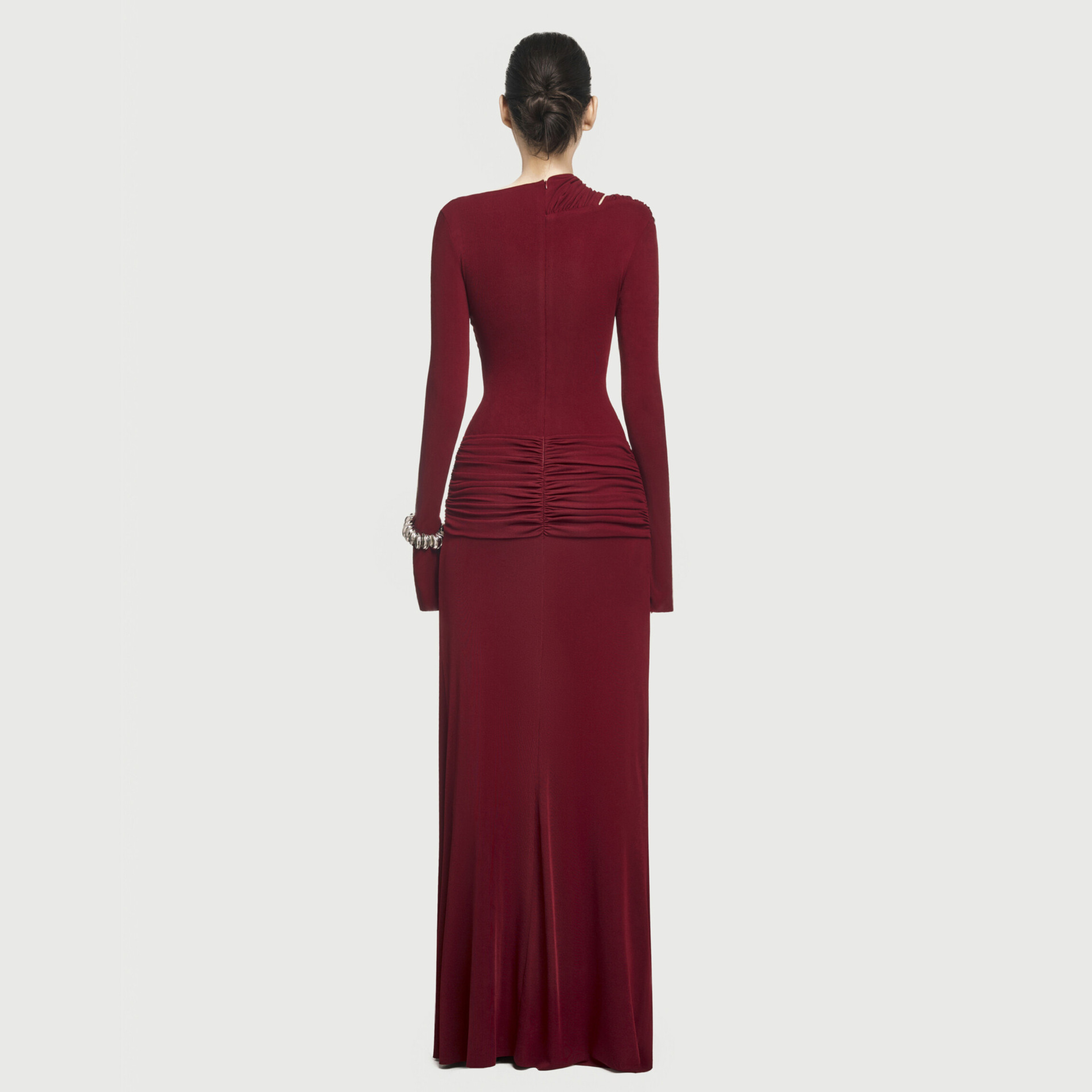 Fronteras europeas y estadounidenses otoño y invierno nueva moda de mujer hueco plegado falda de color sólido temperamento simple falda delgada image 5
