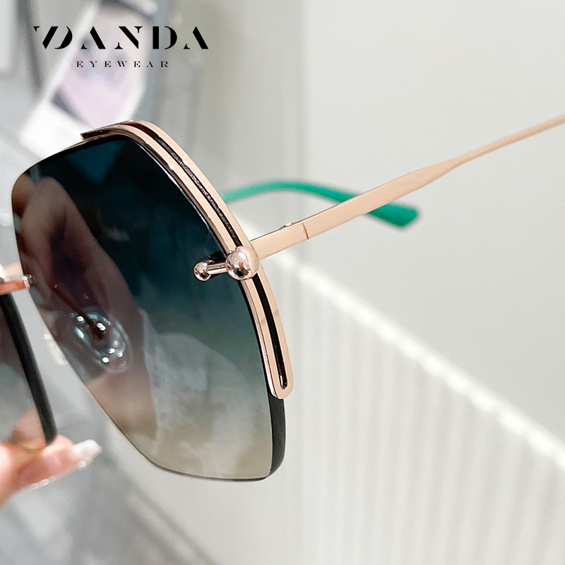 Nuevo metal nylon gafas de sol JS8561 moda todo partido cara-mirando pequeñas gafas de sol viajes calle tiro gafas de sol de protección solar