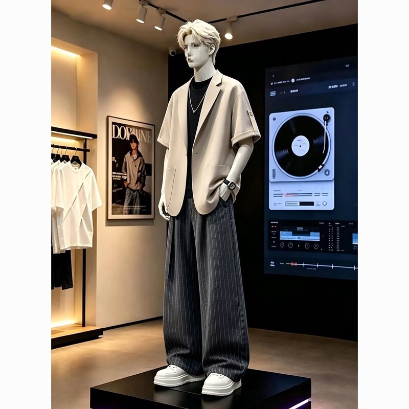 Trendy New Fashion Thin Short-Sleeve Blazer for Men, Stylish Outfit with Padded Shoulders and Half-Sleeve Design, Harajuku Style Trendy New Fashion Thin Short-Sleeve Blazer for Men, Stylish Outfit with Padded Shoulders and Half-Sleeve Design, Harajuku Style
