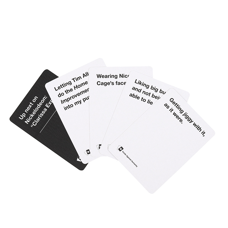 Gioco di carte cards against humanity per feste e serate_voghion.com