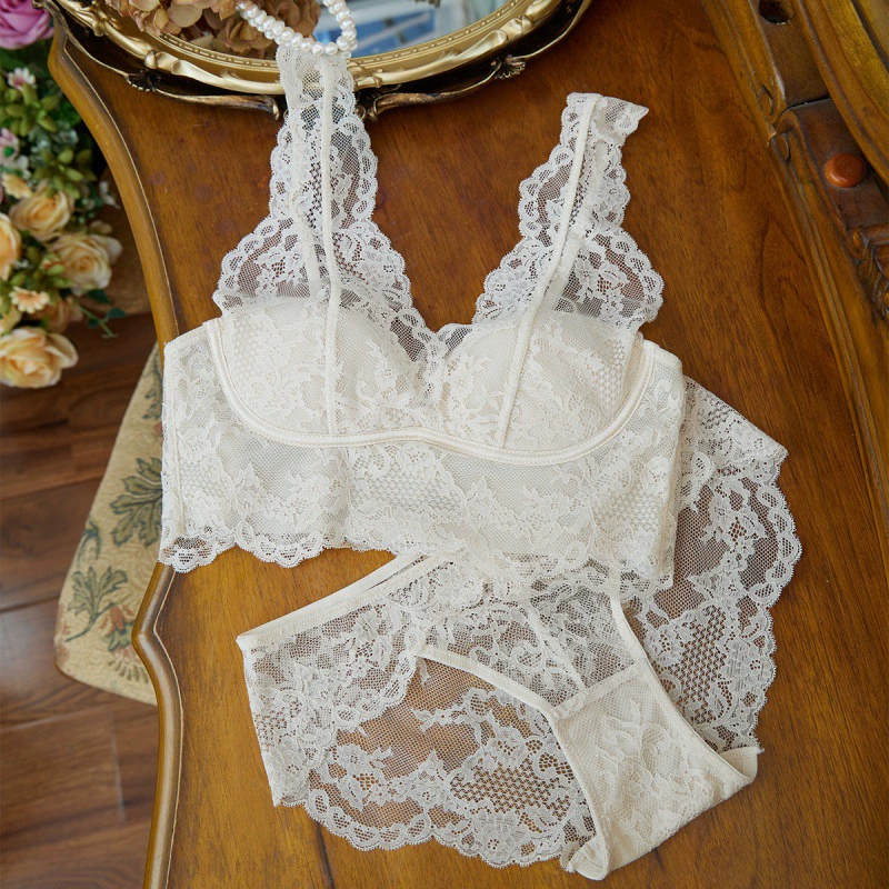 Lace thin wireless bra, beautiful back, french style