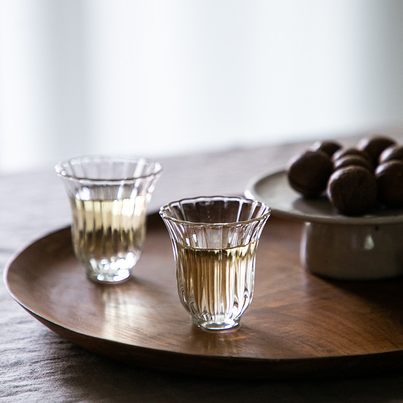 투명 유리 꽃잎 줄무늬 유리 찻잔 간단한 쿵푸 차 세트 유리 찻잔 가정용 작은 찻그릇