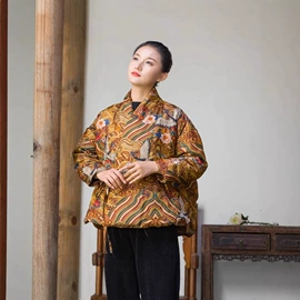 其他短外套;女式马甲;连衣裙