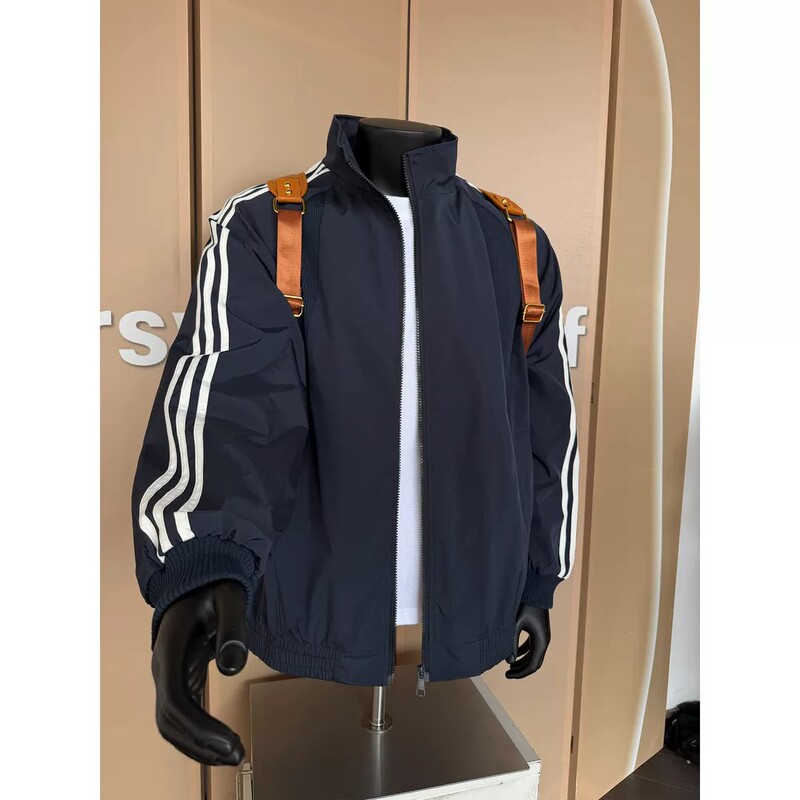 Navy blue three-stripe stand-up collar jacket, men's autumn deconstructed patchwork baseball jacket, cleanfit bomber jacket Navy blue three-stripe stand-up collar jacket, men's autumn deconstructed patchwork baseball jacket, cleanfit bomber jacket