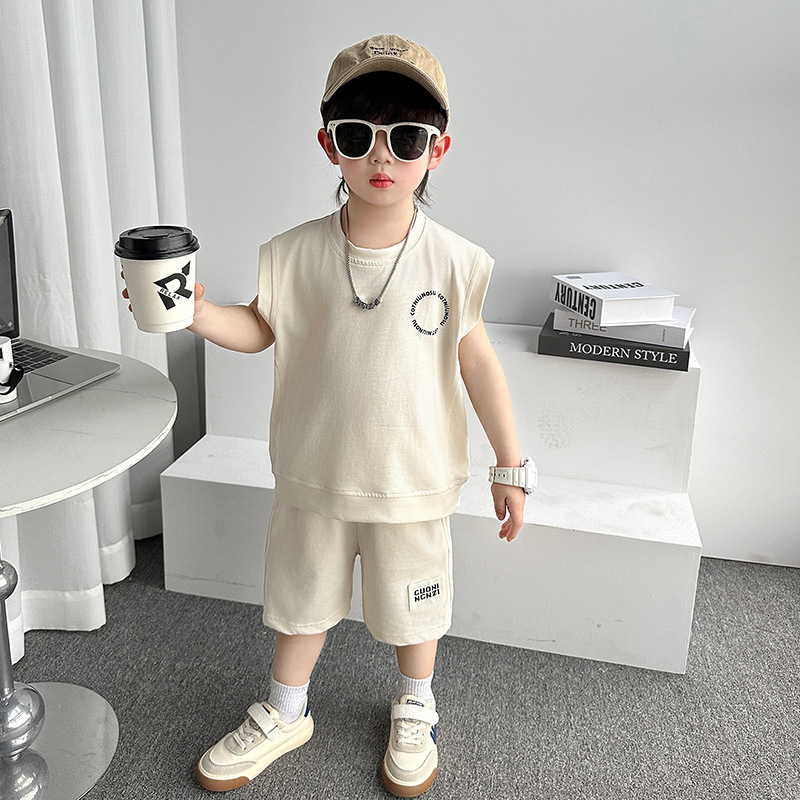 7263 Traje rosa para niños Verano 2025 Nuevos pantalones cortos sin mangas para niños Estilo de verano Deportes de dos piezas Verano