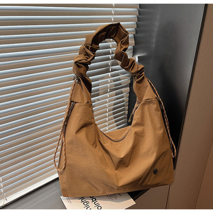 �¿���K�OӋ��ɫ�μ�����s��������������e�ٴ��������ذ���Ů