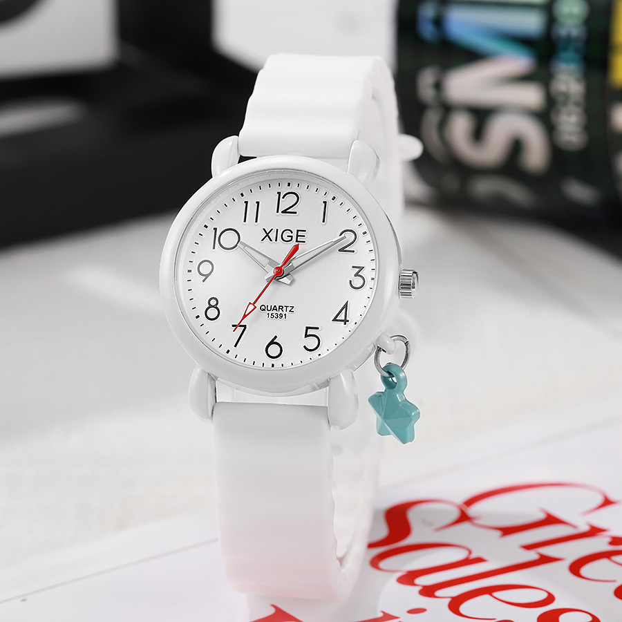 New Exam-Specific Children's Quartz Watch for Women, High-Looking Waterproof Student Niche Forest Style Retro Women's Watch