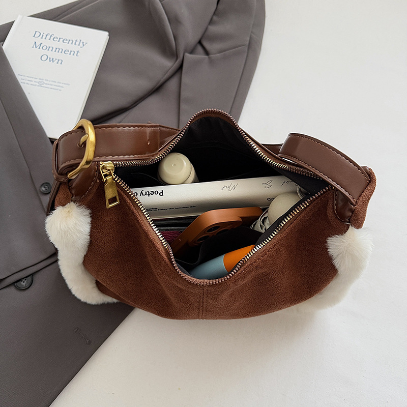 2025 otoño y invierno nuevo estilo retro de cuero de seda bolso de peludo de mujer bolso de cubo de peludo bolso de hombro de color de colisión bolso de mochila versátil