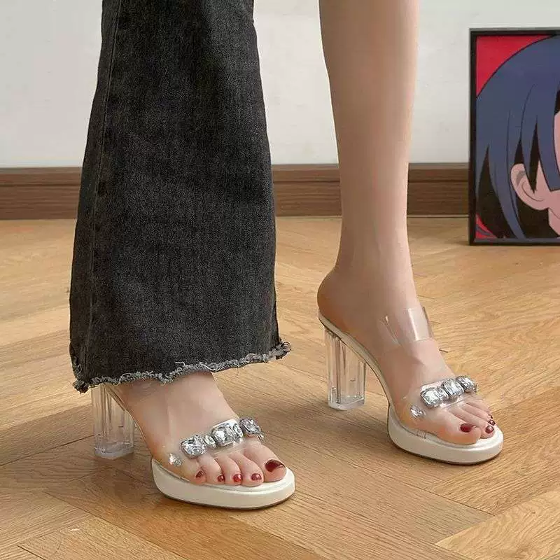 Прозрачные сандалии на одной линии со стразами для женской летней верхней одежды, новинка 2025 года, элегантные водонепроницаемые туфли на толстом каблуке с кристаллами, супер высокие каблуки на платформе