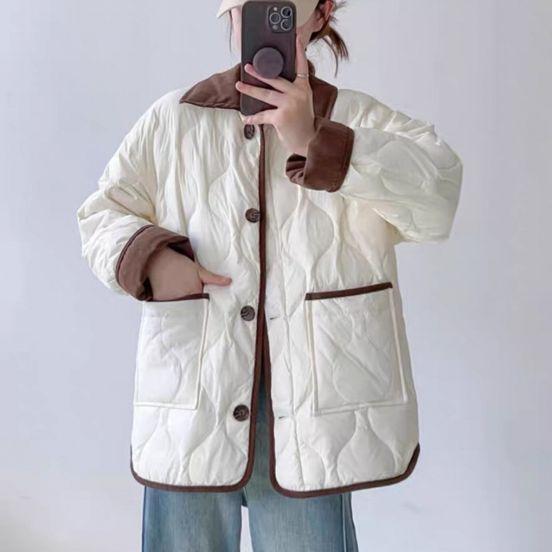 하얀색