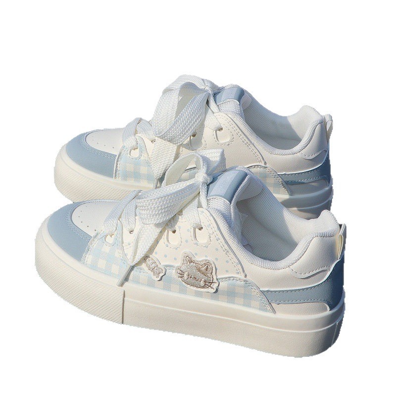 2026 primavera nueva hermosa explosión de viento zapatos de suela gruesa nicho zapatos blancos pequeños zapatos deportivos transpirables zapatos casuales