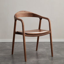 新中式设计黑胡桃木实木餐椅创意北欧简约做旧肯尼迪书房圈椅现货