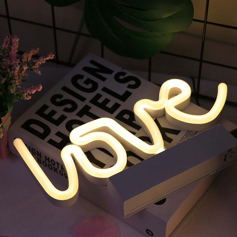 따뜻한 화이트 러브 (USB + 배터리 이중 사용)