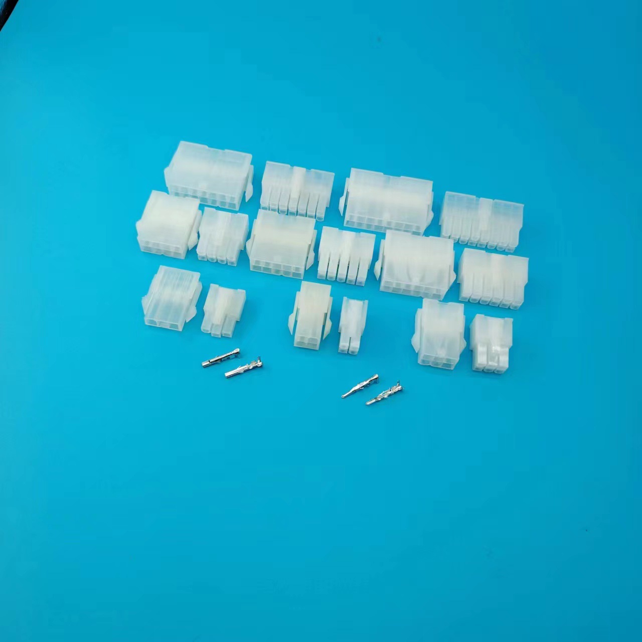 4.2mm汽车连接器母壳线束插头DJ5557/5559 3P4P6P8P10P12P14P16P