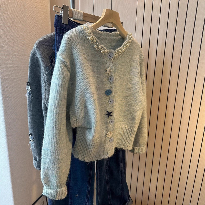 Light Blue Round Neck Hot Diamond Design Knitted Cardigan for Women 2025 Autumn and Winter New Heavy Industry Marine Shell Button Sweater