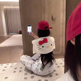 2026新款hello kitty披肩女法式印花针织外搭配裤子T恤小坎肩围巾