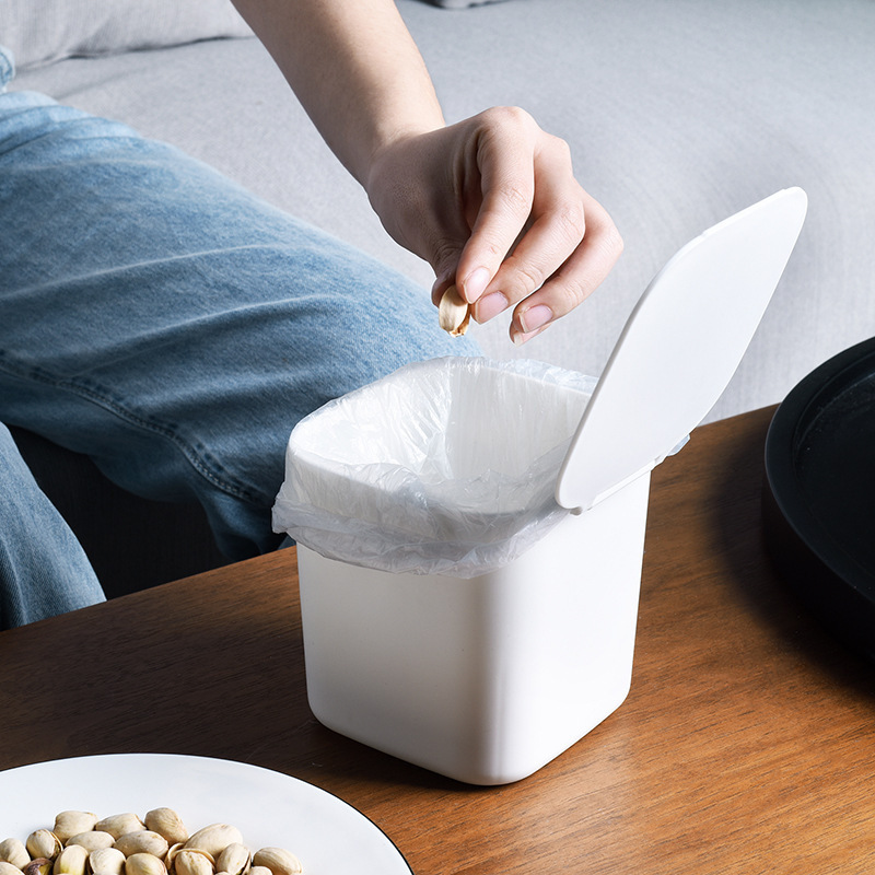 Japanese-style simple Mini small melon and fruit scurf with lid desktop Trash Can office table paper scurf garbage storage tube Japanese-style simple Mini small melon and fruit scurf with lid desktop Trash Can office table paper scurf garbage storage tube