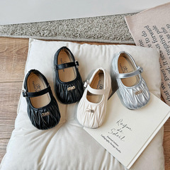 女童小皮鞋2024春夏新款兒童軟底豆豆鞋小女孩小香風公主淺口單鞋