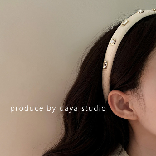 Paris Album Exquisite French Zircon Gemstone Velvet Hairband High-end Niche Design Retro Hair Pin Headband