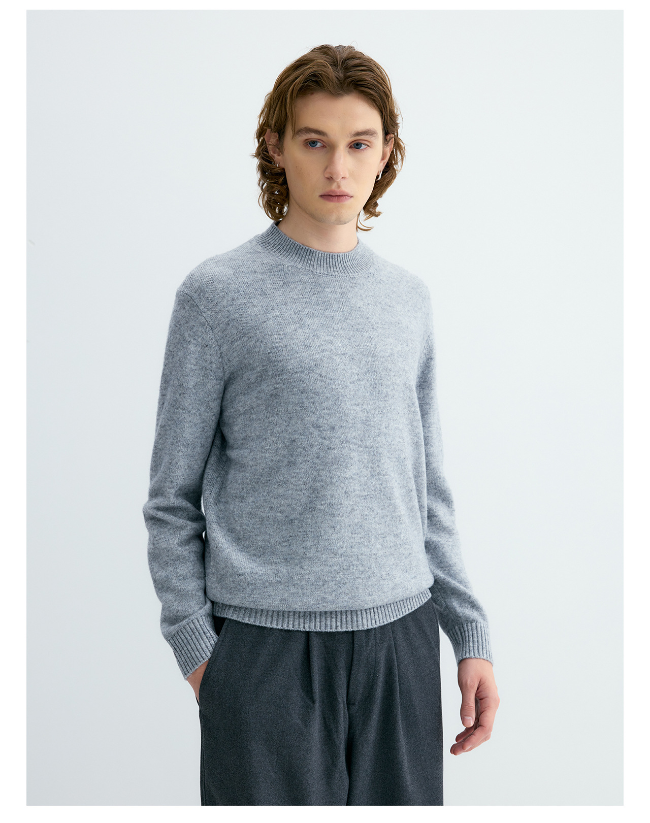 UNF 430g Snowflake Crewneck Wool Sweater