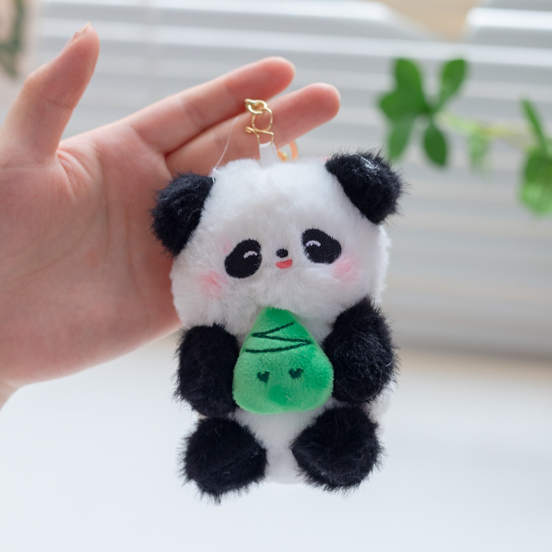 죽순 껍질을 벗긴 팬더