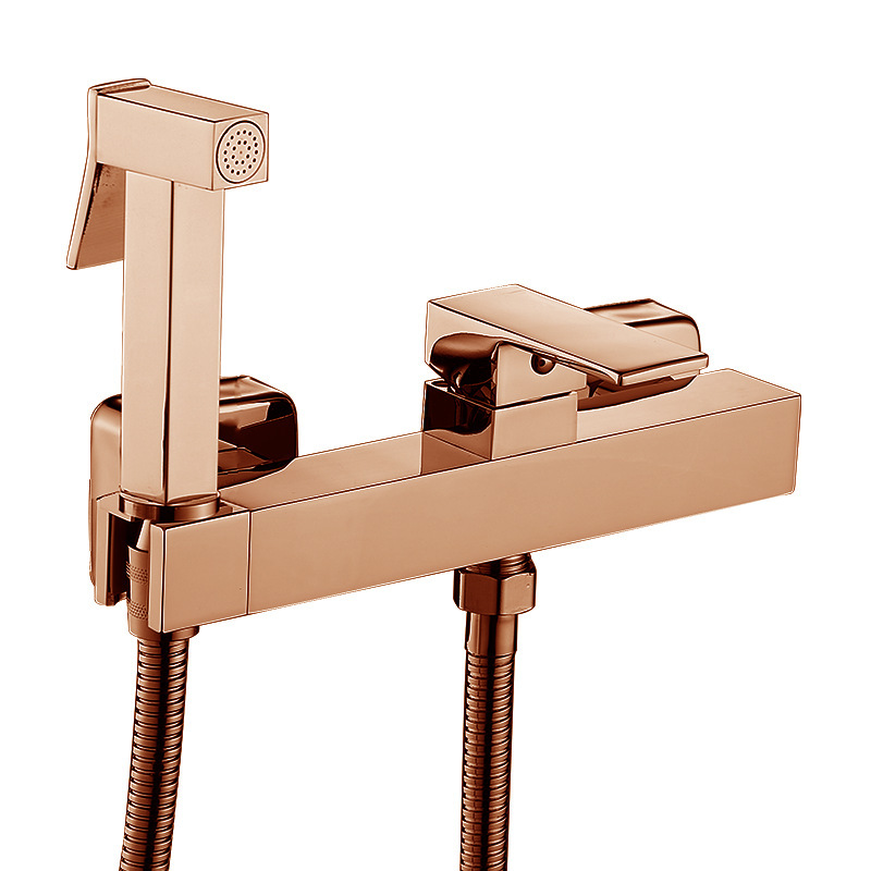 Todo el cobre cuádruple bidet grifo pistola rociadora kit de baño para mujeres inodoro de alta presión frío y caliente de una sola mano grifo complementario