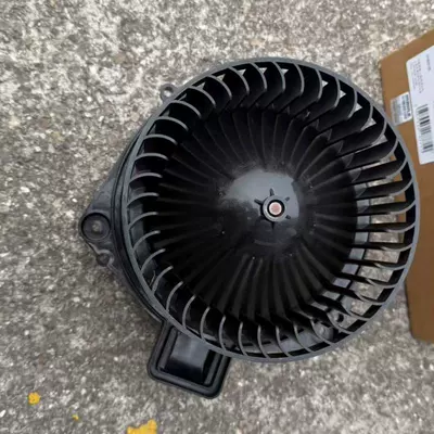Suitable for Bmw 3 Series 4 Series M3 M4 X3 X4 Xdrive30I Air Conditioning Blower Motor