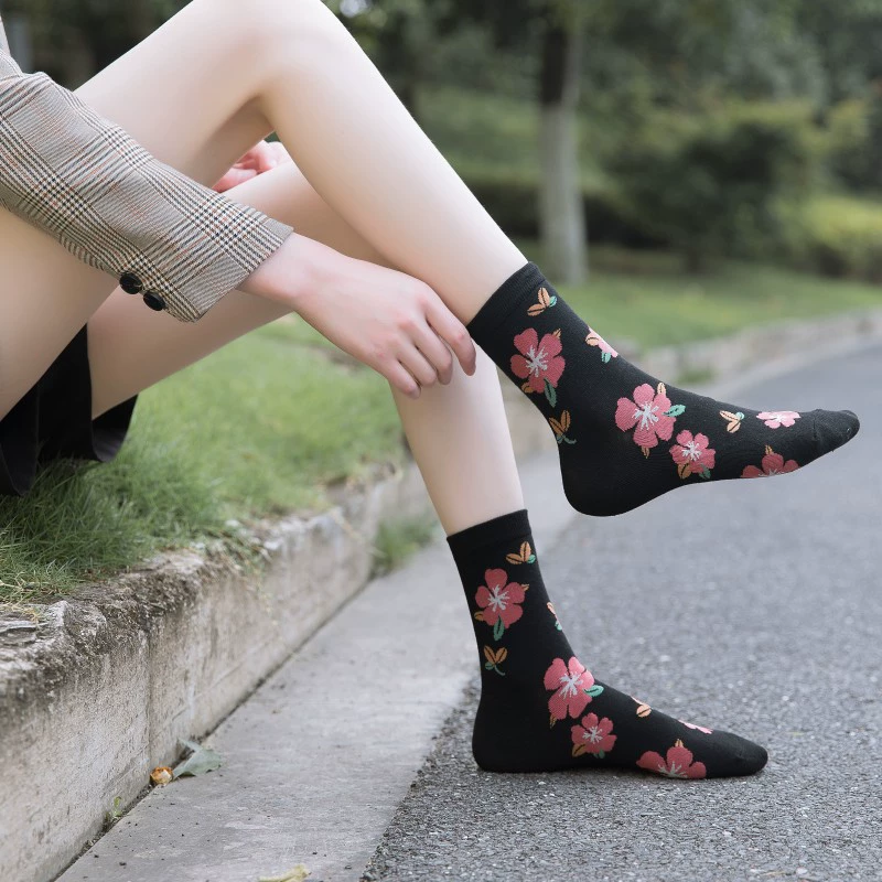 Tide, summer fresh breathable cute Japanese knee socks flower-shaped, mid-length, (Cross-border trading)