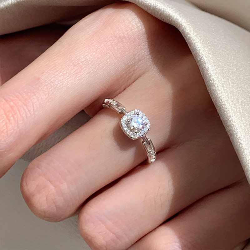Sunburst Square Diamond Chain Ring Women's Light Luxury High-end Sense Adjustable Ring Engagement Wedding Ring Gift Trendy Sunburst Square Diamond Chain Ring Women's Light Luxury High-end Sense Adjustable Ring Engagement Wedding Ring Gift Trendy