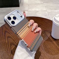 适用iPhone17手机壳碳纤维格纹肤感苹果16proMax凯夫拉防摔保护套