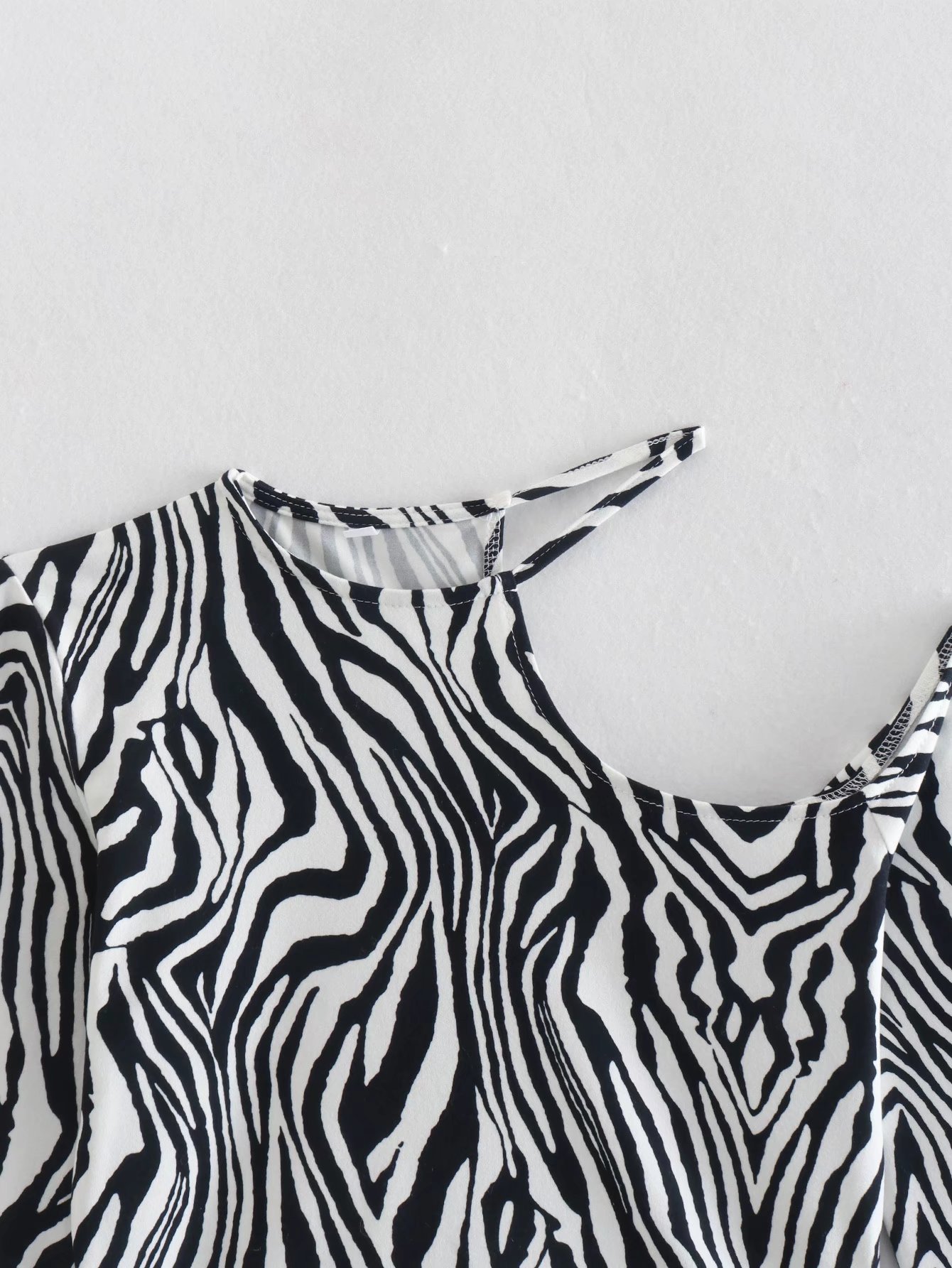 Off Shoulder Long Sleeve Slim Zebra Pattern Top NSAM114836