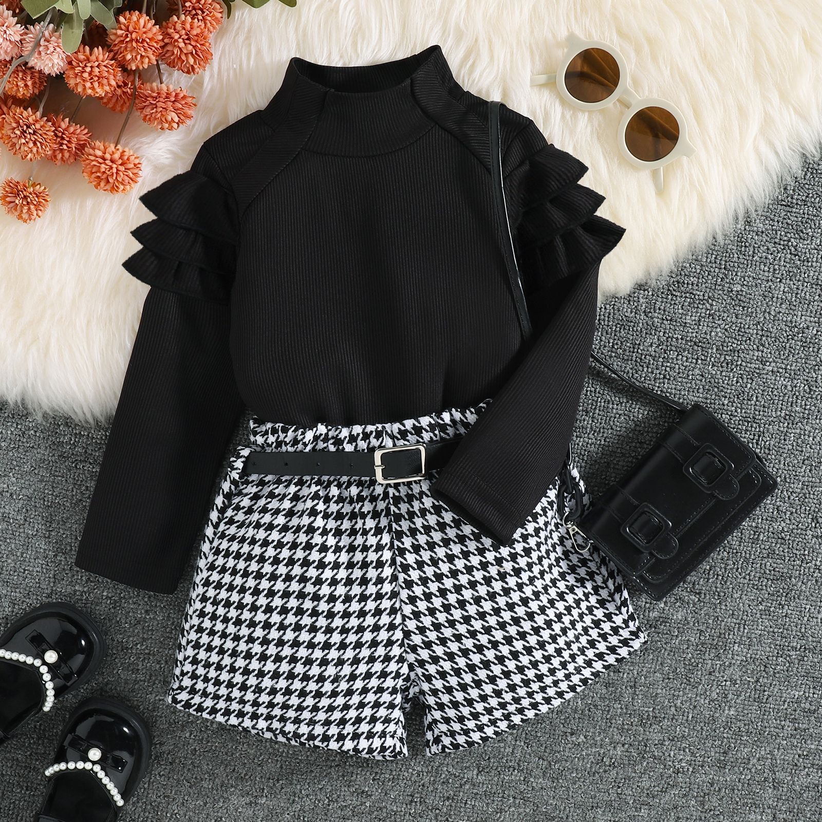 Treasure salary children's clothing autumn high collar ruffle design long sleeved bird pattern shorts with belt set_voghion.com