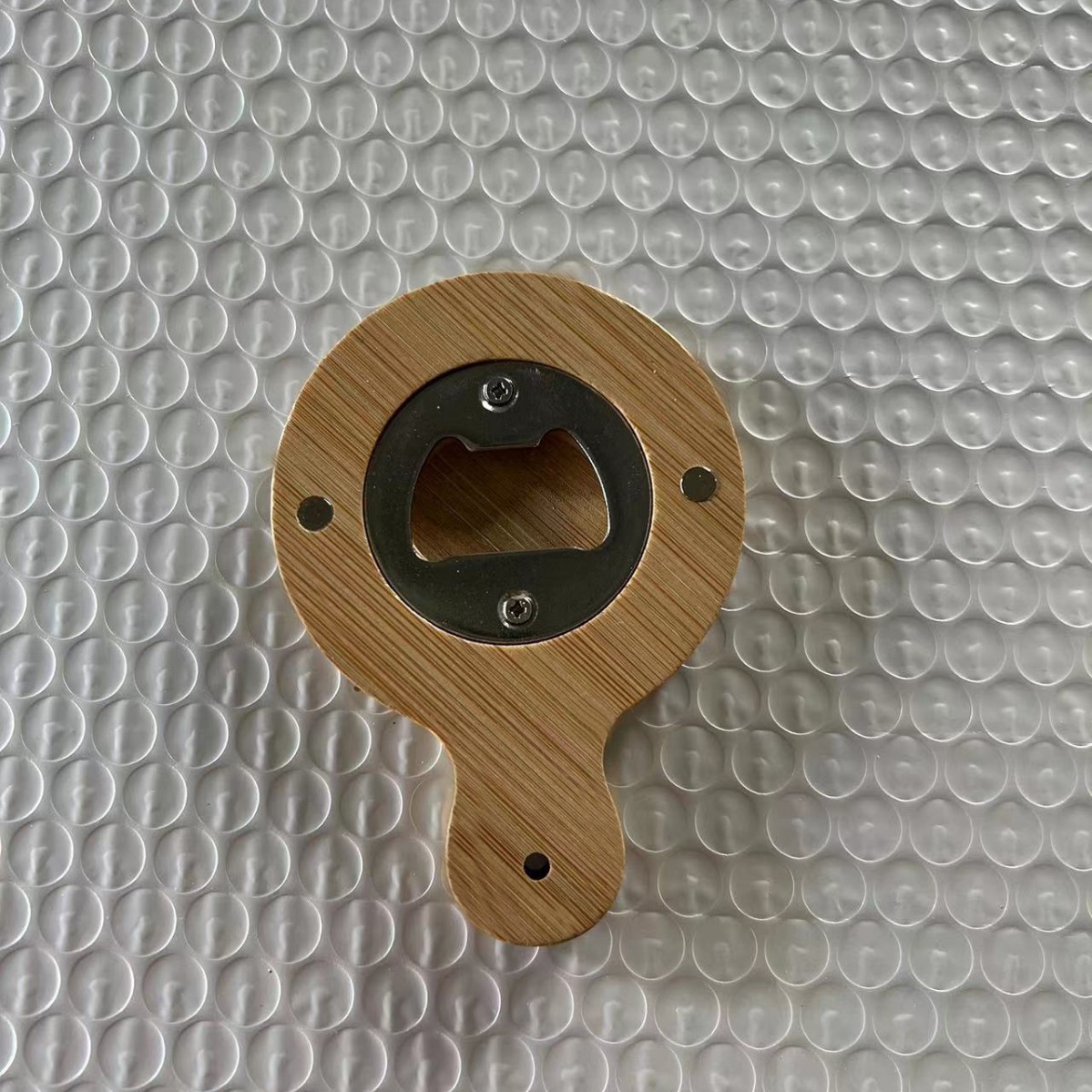 Abrebotellas de cerveza fábrica recta bambú redondo creativo magnético refrigerador etiqueta publicidad logotipo promoción al por mayor acero inoxidable