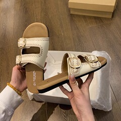 夏に外で履く女性用ソフトソールビルケンシュトックスリッパ2025新しいスタイルの海辺での休暇妊婦用フラットソールインターネットセレブスリッパ