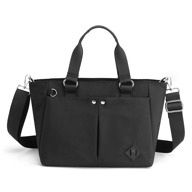 Nuevas tendencias de moda en 2025 bolsos de hombro de varias capas bolsos de hombro de gran capacidad para viajar y evitar salpicaduras de agua mochilas de versión coreana