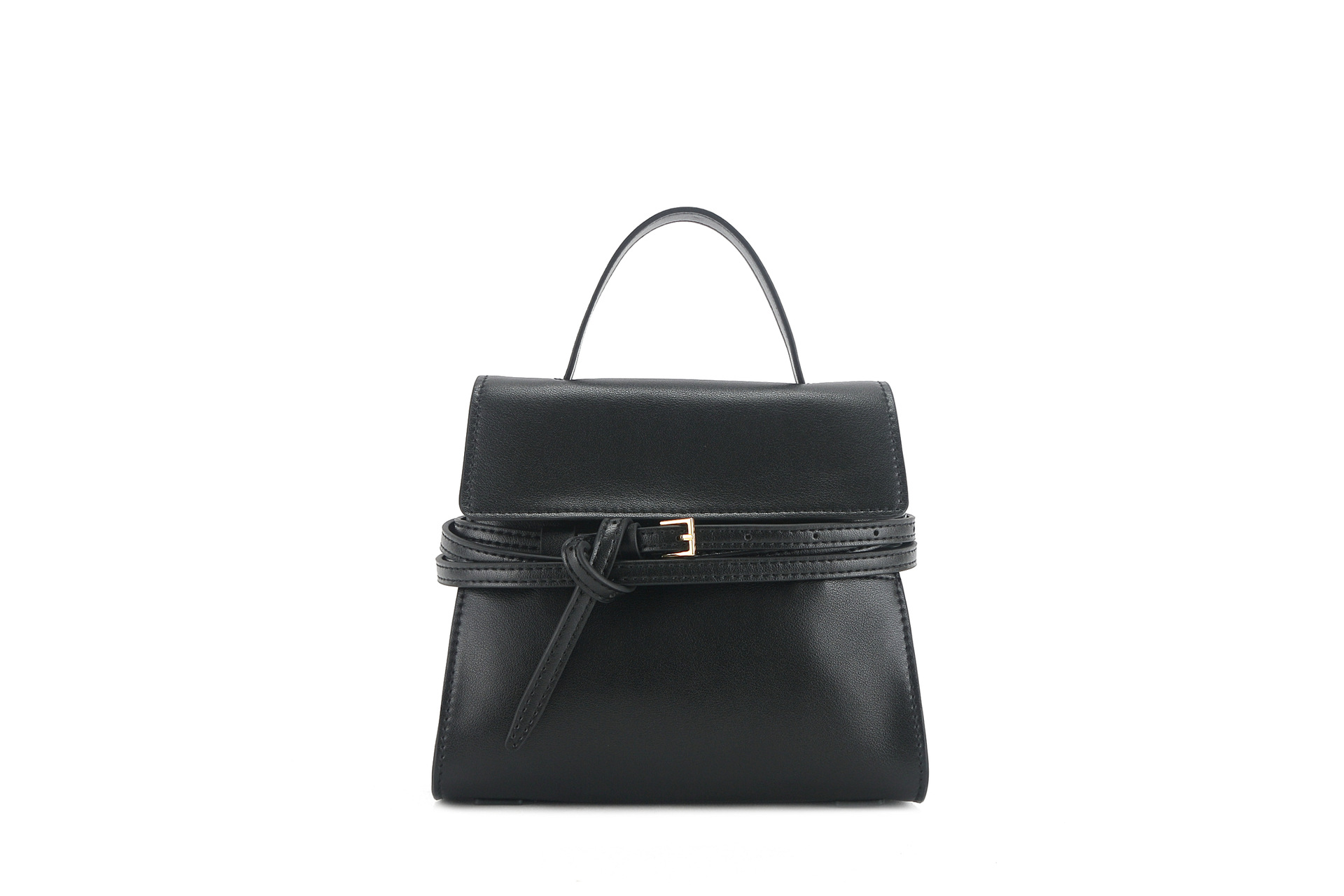 La correa de nicho de primavera 2025 lleva una bolsa de hombro con hebillas, una bolsa de hombro con hebillas, una bolsa de hebillas magnéticas y una bolsa especial bajo la axila.