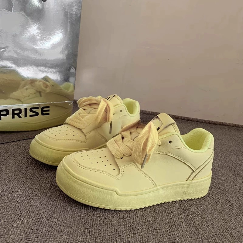 Нишевые оригинальные кроссовки женские 2024 новые летние маленькие белые туфли для детей дикие повседневные хлебные туфли для женщин