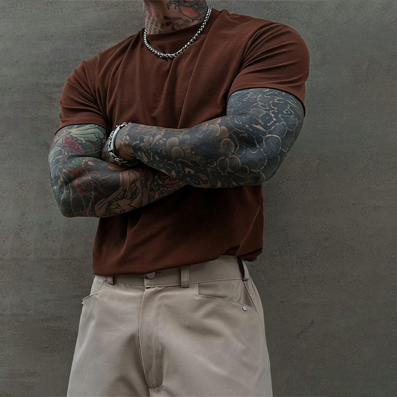 Mantoli/Brown Round-Neck Elastic Slim-Fit Short-Sleeved T-Shirt for Men, American-Style Tough Guy Sports and Fitness Top That Shows Off Muscles