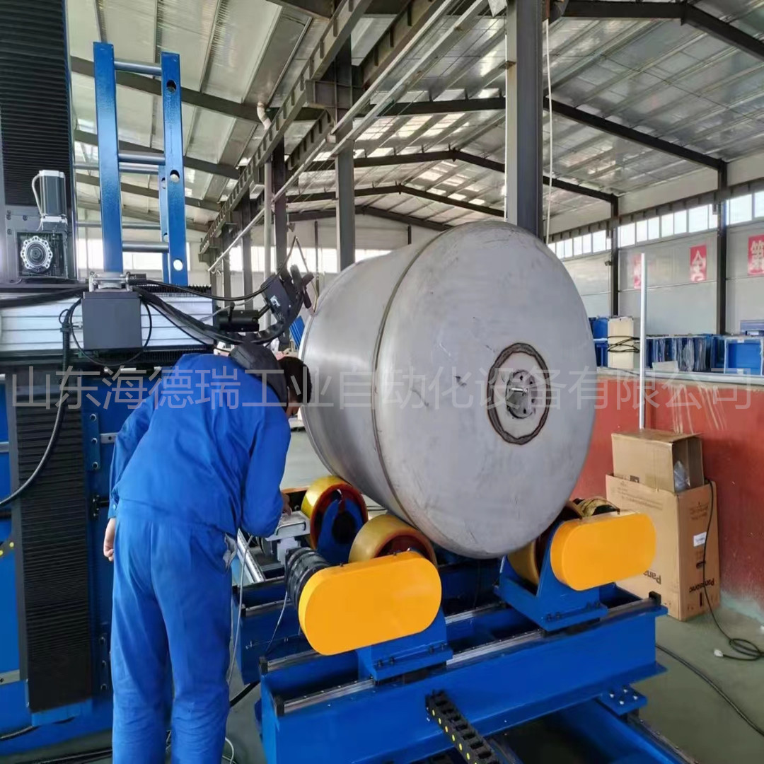 化工罐稳流罐储气罐自动焊接机 环缝直缝自动焊一体机脉冲氩弧焊