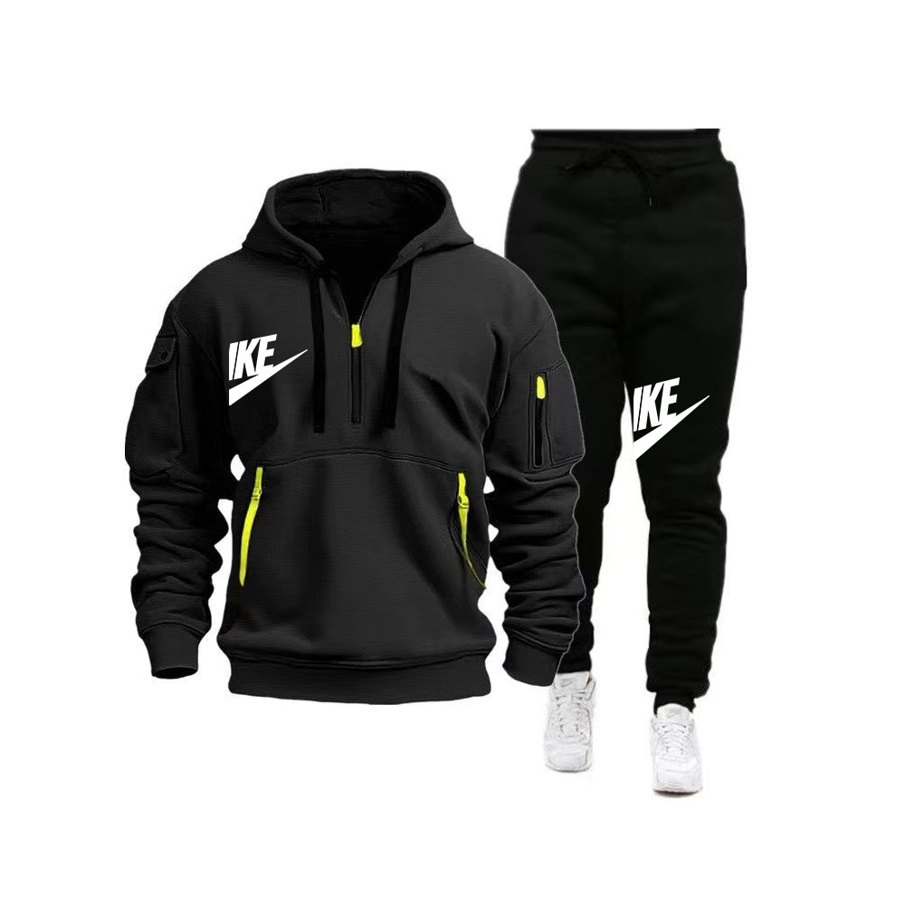 검은색 상의 + 검은색 바지, 흰색 라벨