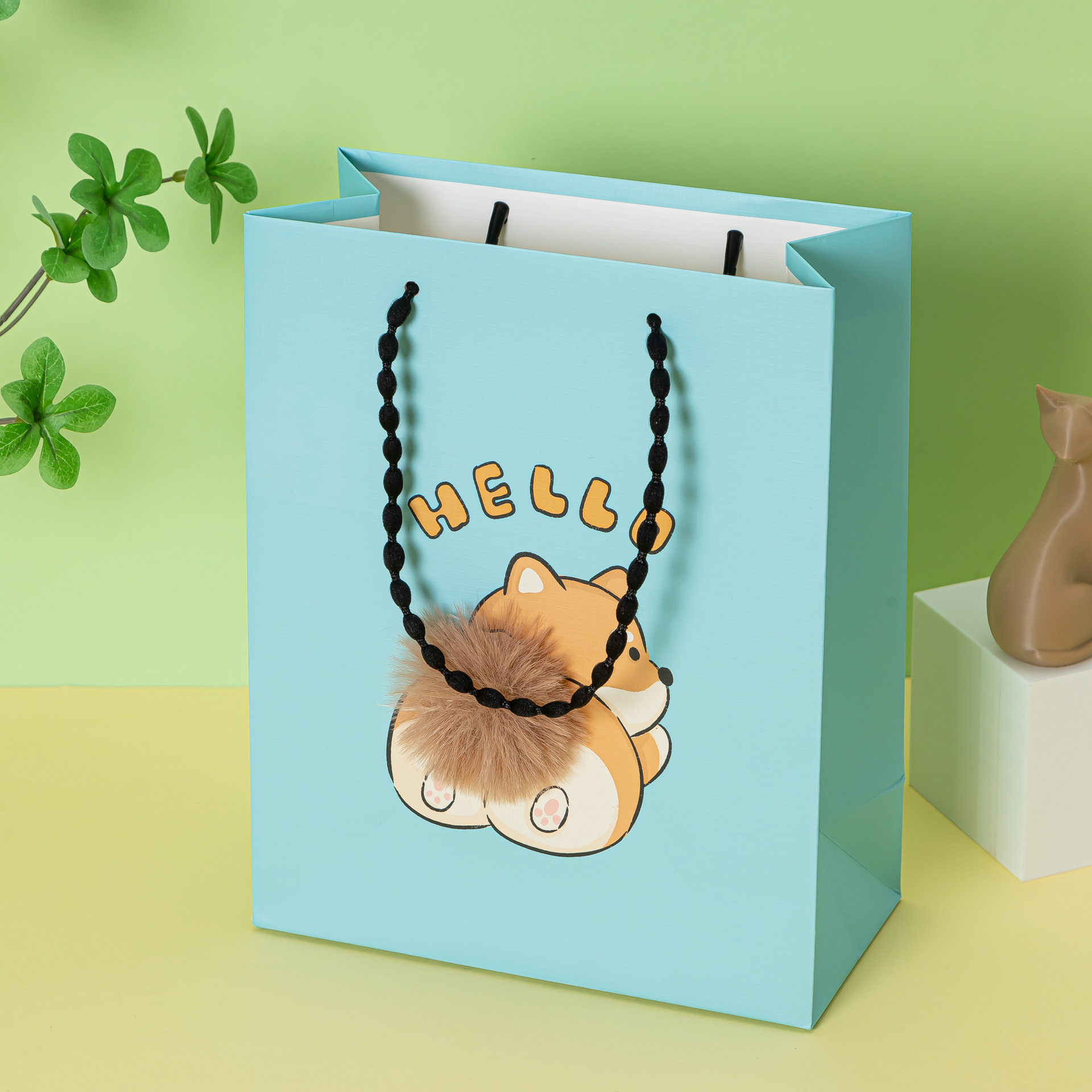 Nuevo tipo de cuerda de burbuja de pelo lindo dibujo animado animal hermoso bolsas de regalo fábrica directa al por mayor