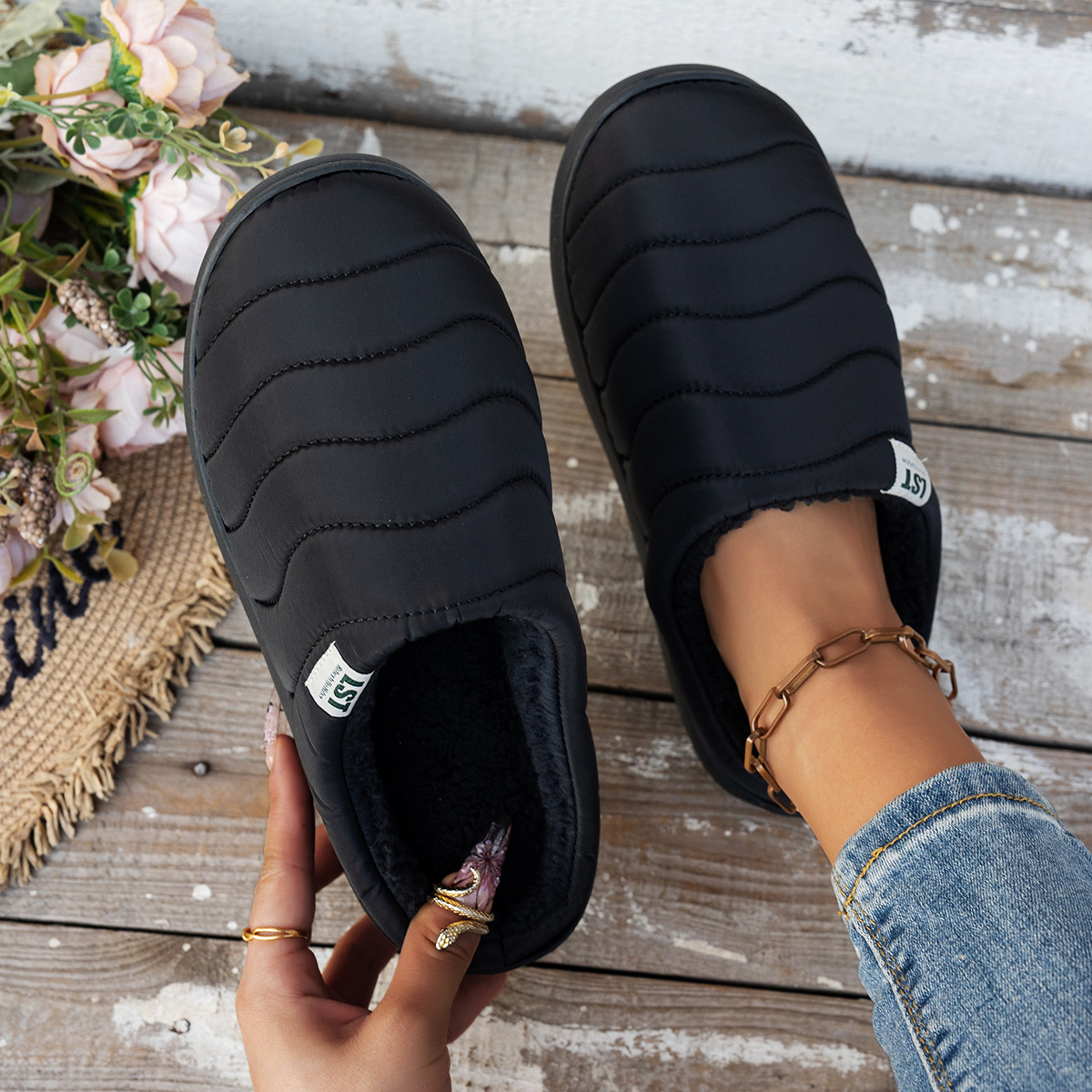 2025亚马逊外贸款防水雨衣布记忆棉男女棉拖鞋跨境新款懒人一脚蹬