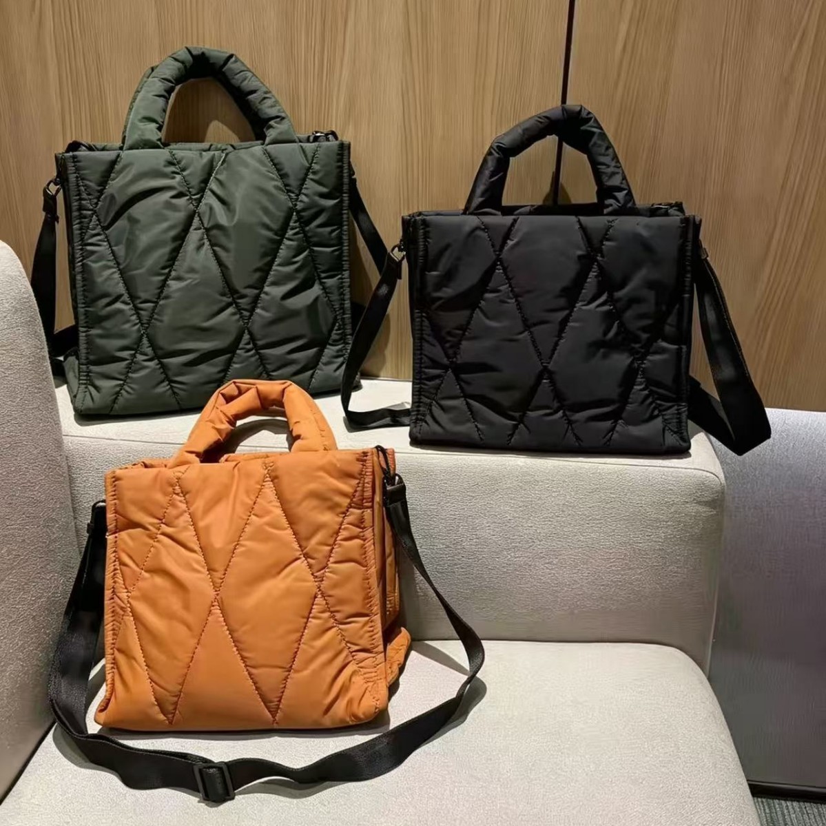 Cross-Border New Casual, Simple, Versatile, Light and Luxurious Small Square Bag, Lightweight One-Shoulder Portable Women's Cross-Body down Bag