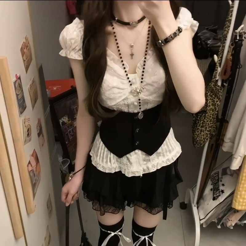 学院甜美少女套装暗黑马甲蕾丝泡泡袖衬衫显瘦层次蛋糕短裙三件套|undefined