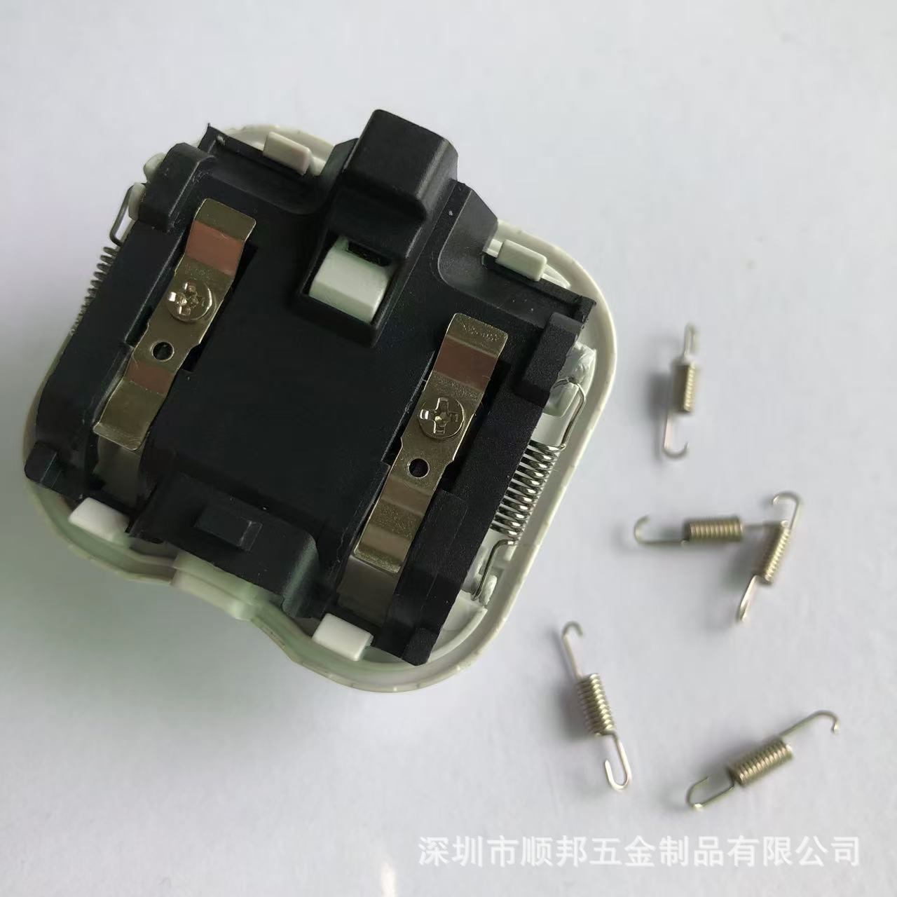 跨境专供苹果手机PD20W充电器英欧规折叠脚德式钩小拉簧加工批发