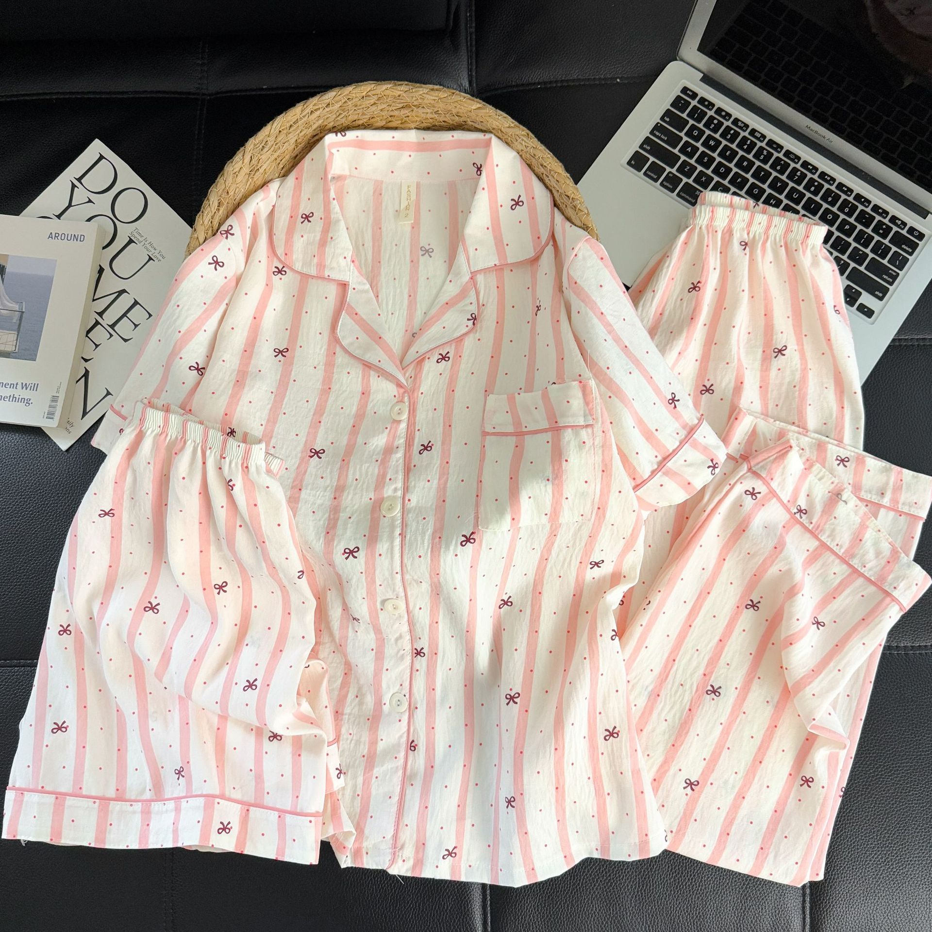 Nube transfronteriza algodón de tres piezas amarillo magui pijamas de mujer adorable con solapa pantalones de mangas cortas set de ropa para el hogar