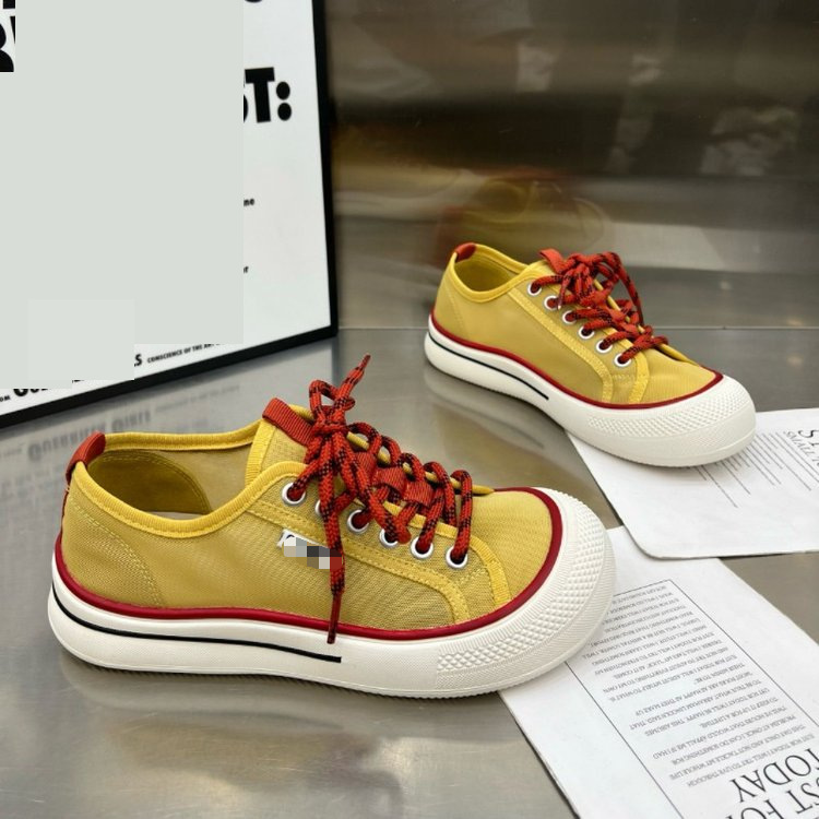 Zapatos de lona de malla para mujeres 2026 verano nueva tendencia transpirable in-mode multifuncional de moda zapatos casuales antideslizantes con suela gruesa